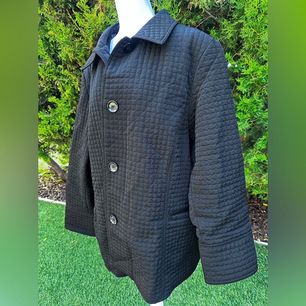 Braetan Black Puffer Button Jacket with Quilted Design - Picture 7 of 7